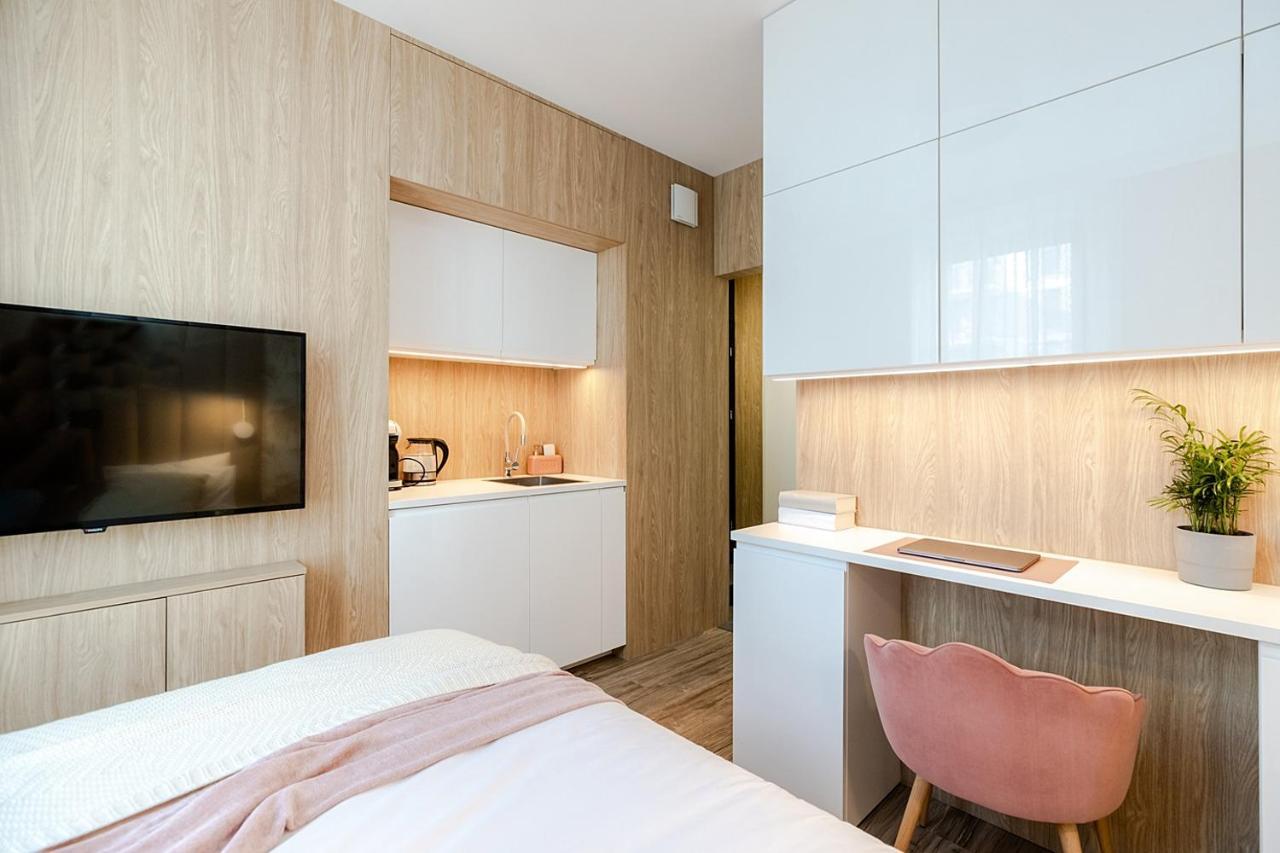 Studio Wola Apartament Kasprzaka - Wifi + Smart Tv Varšava Exteriér fotografie