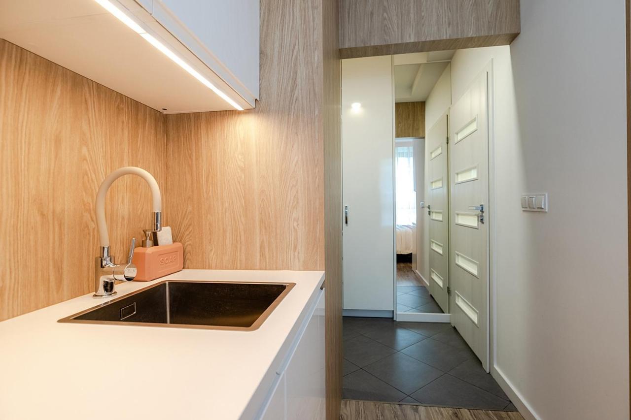 Studio Wola Apartament Kasprzaka - Wifi + Smart Tv Varšava Exteriér fotografie