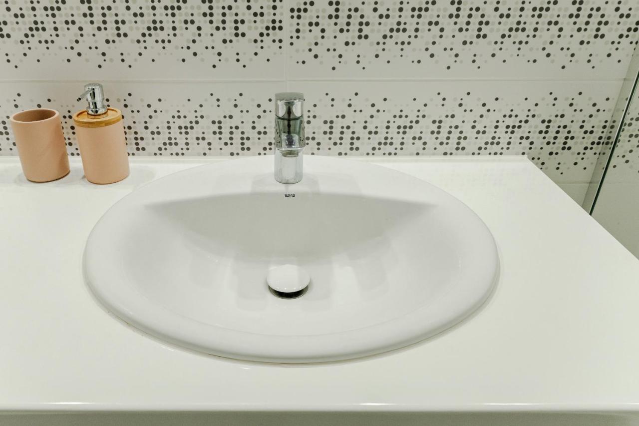 Studio Wola Apartament Kasprzaka - Wifi + Smart Tv Varšava Exteriér fotografie